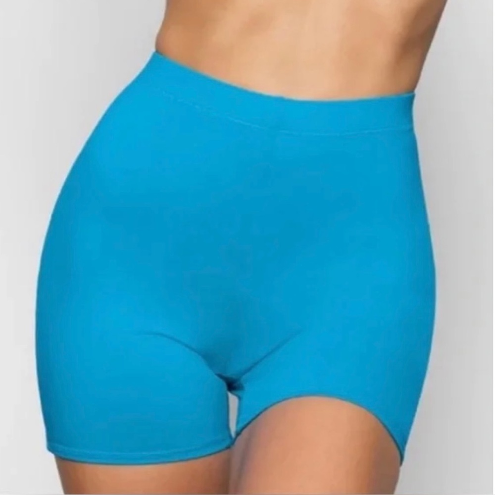 NWT SKIMS Shorts